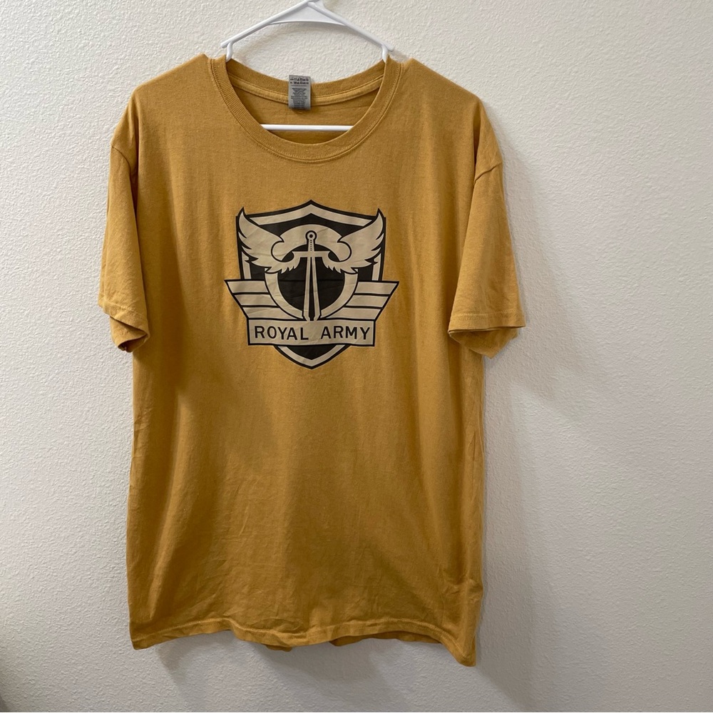 Royal army camp bauercrest shirt gold sz large